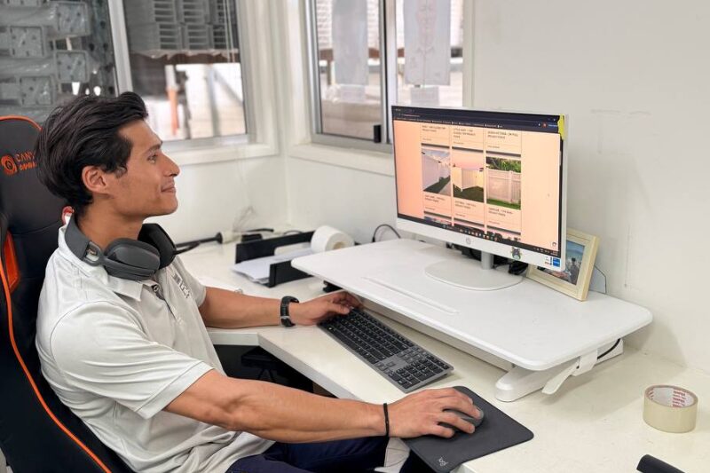 Customer support for PVC fencing projects by Queensland Fencing Specialists