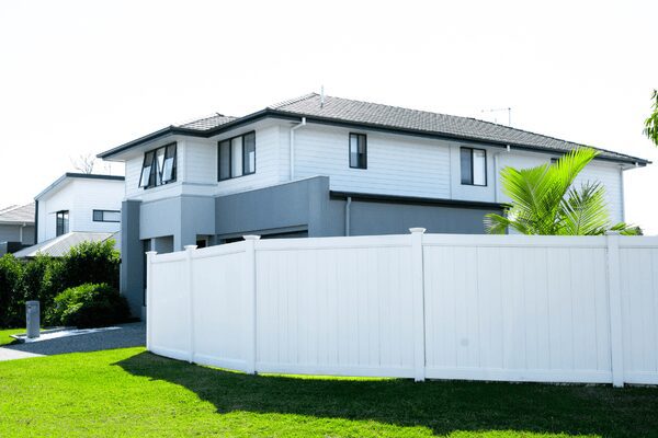 2m Full PVC privacy fence «Queen Victoria» | Get Price | Order online ...